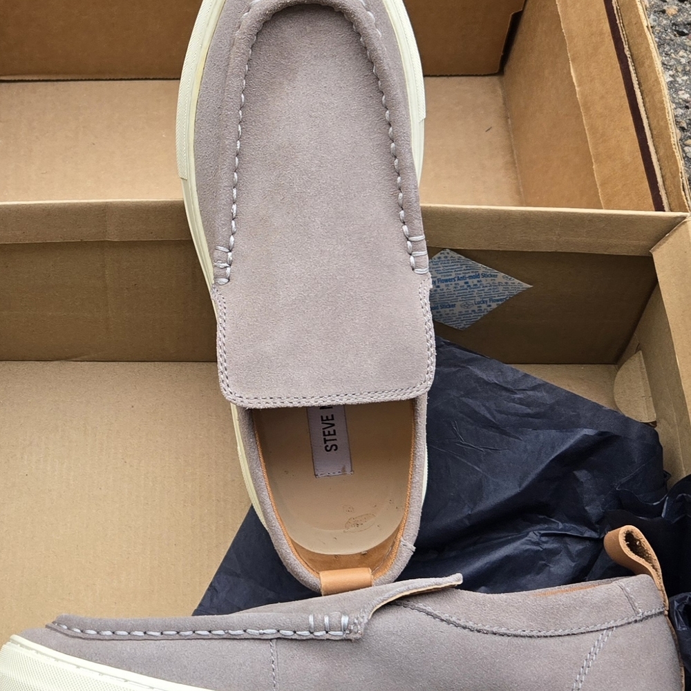 Steve Madden Men's Suede Loafers - Light Gray